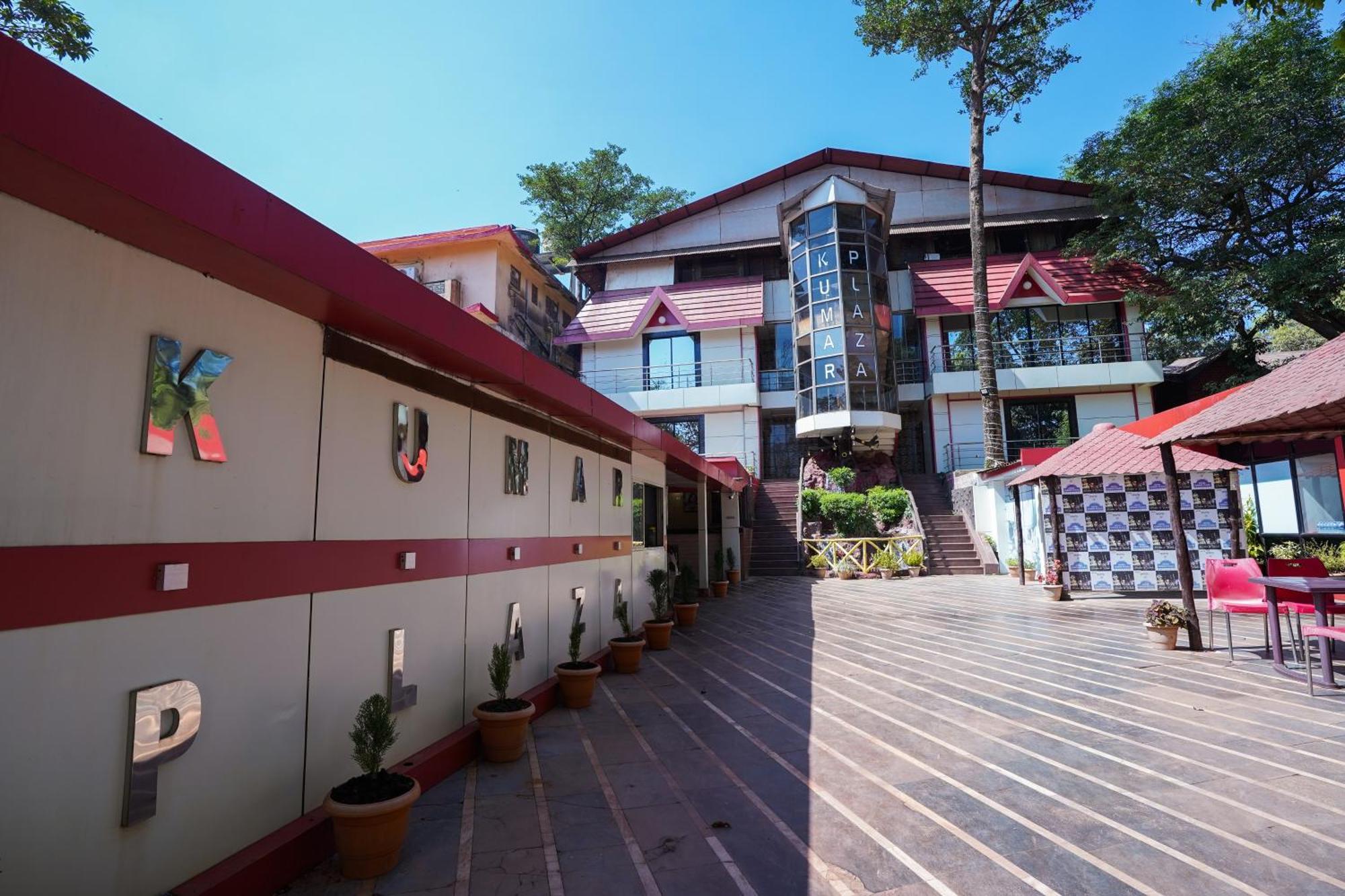 Hotel Kumar Plaza Matheran Exterior foto