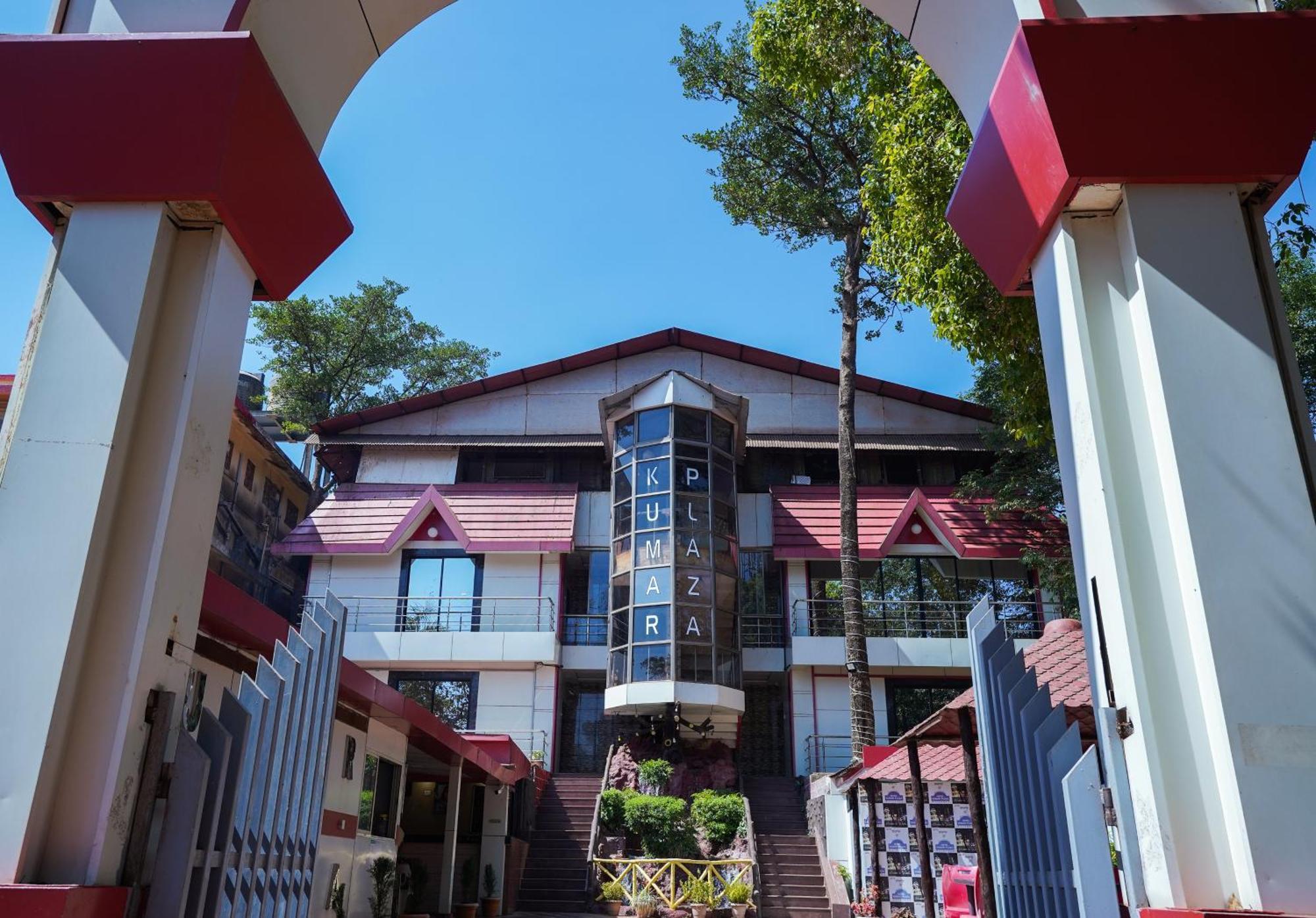 Hotel Kumar Plaza Matheran Exterior foto