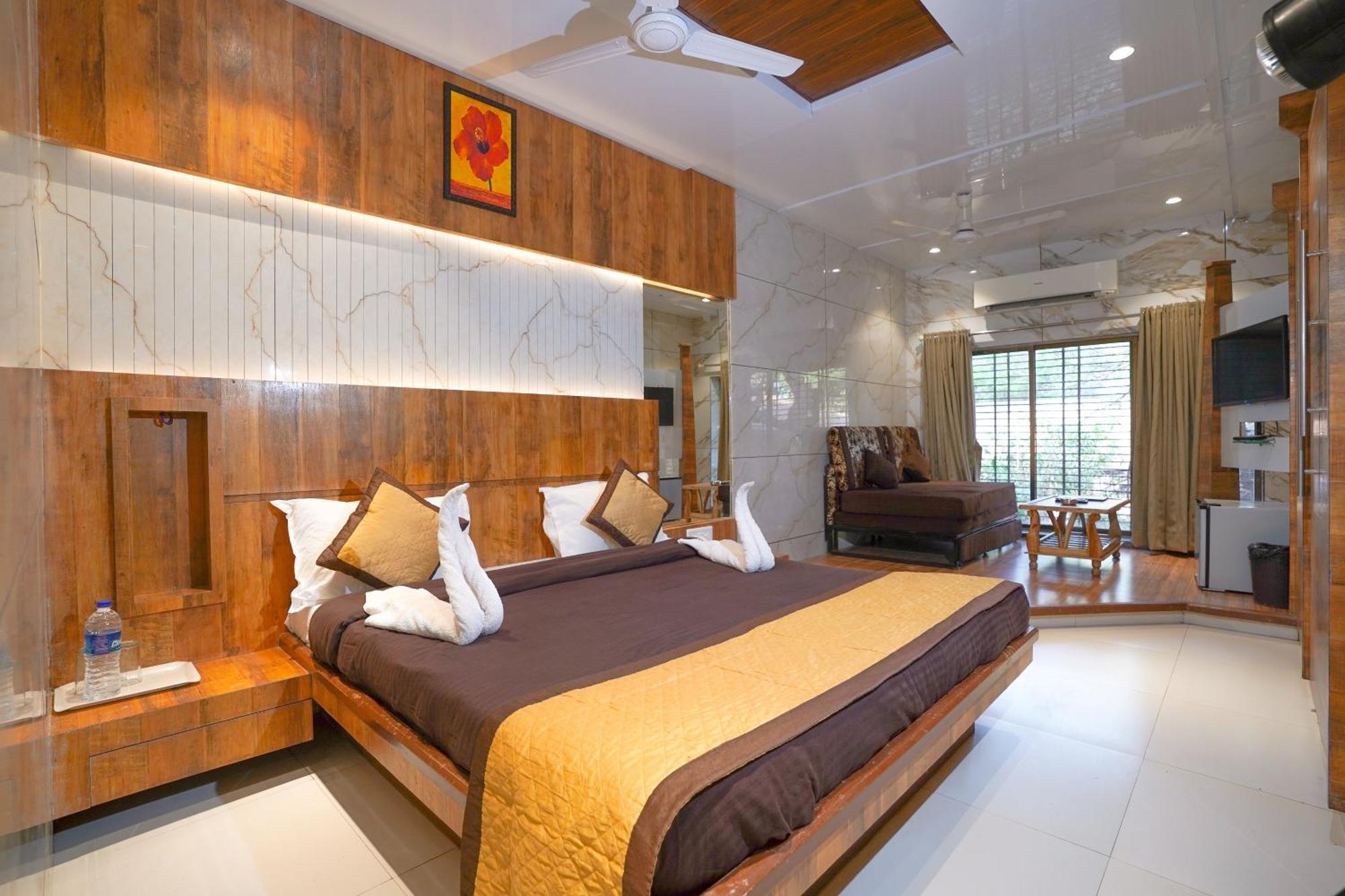 Hotel Kumar Plaza Matheran Exterior foto