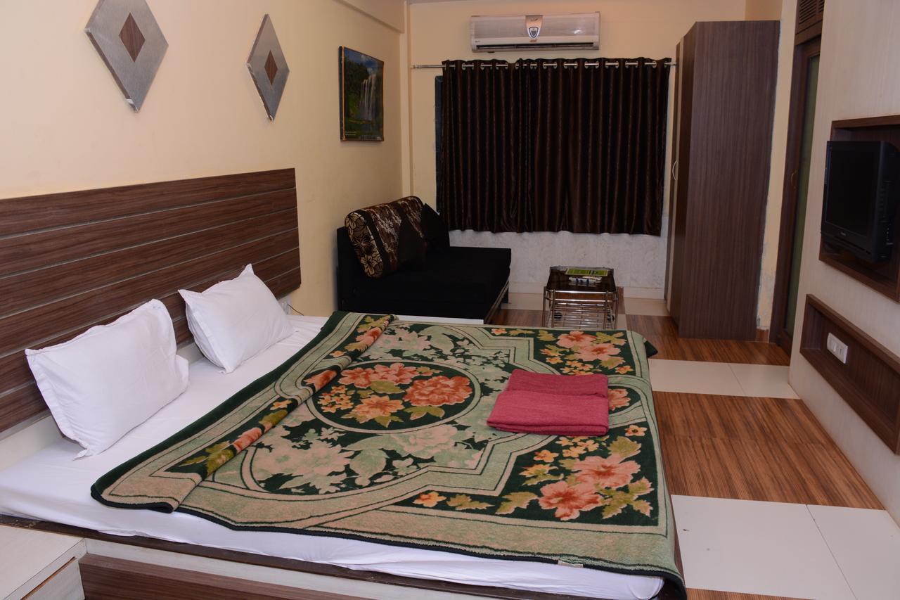 Hotel Kumar Plaza Matheran Exterior foto