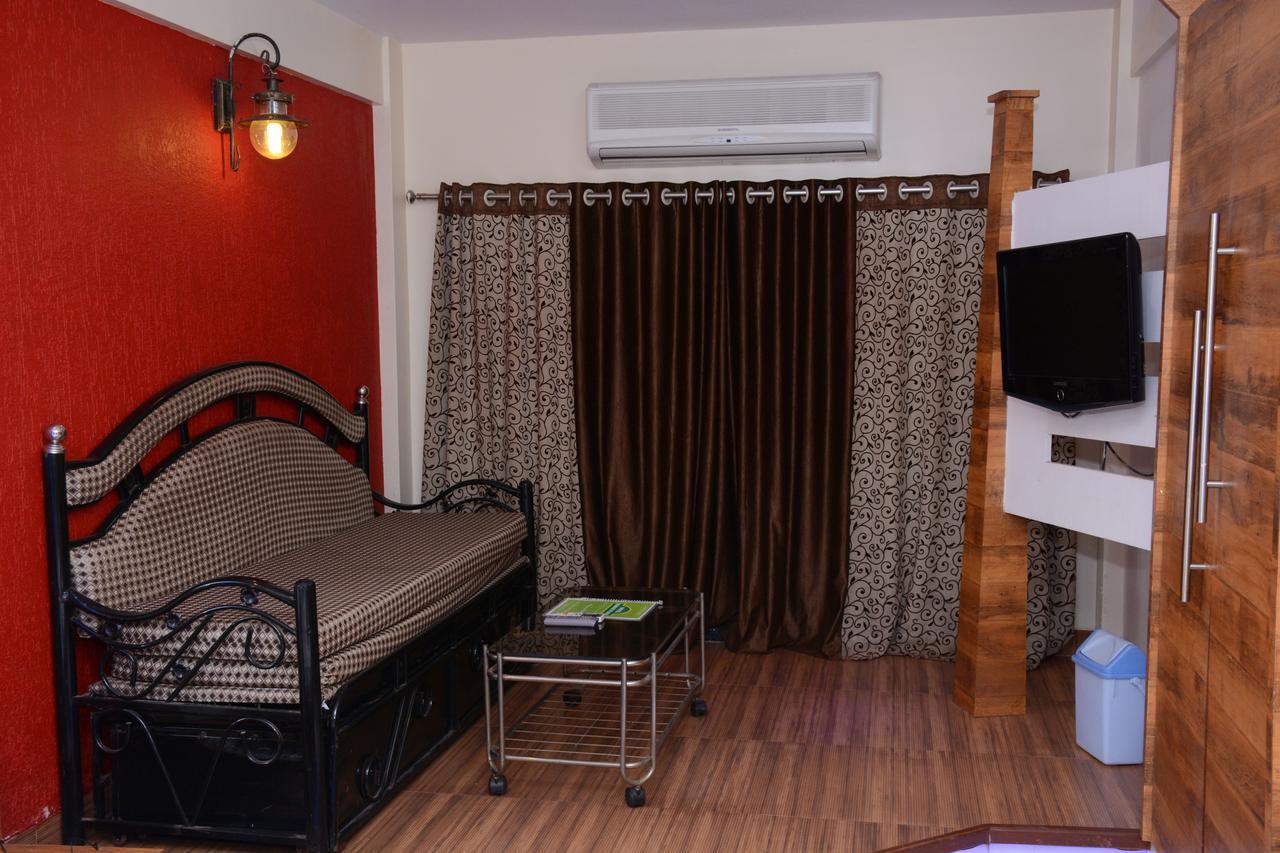 Hotel Kumar Plaza Matheran Exterior foto