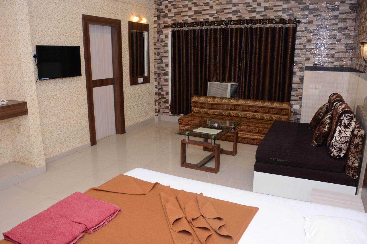 Hotel Kumar Plaza Matheran Exterior foto
