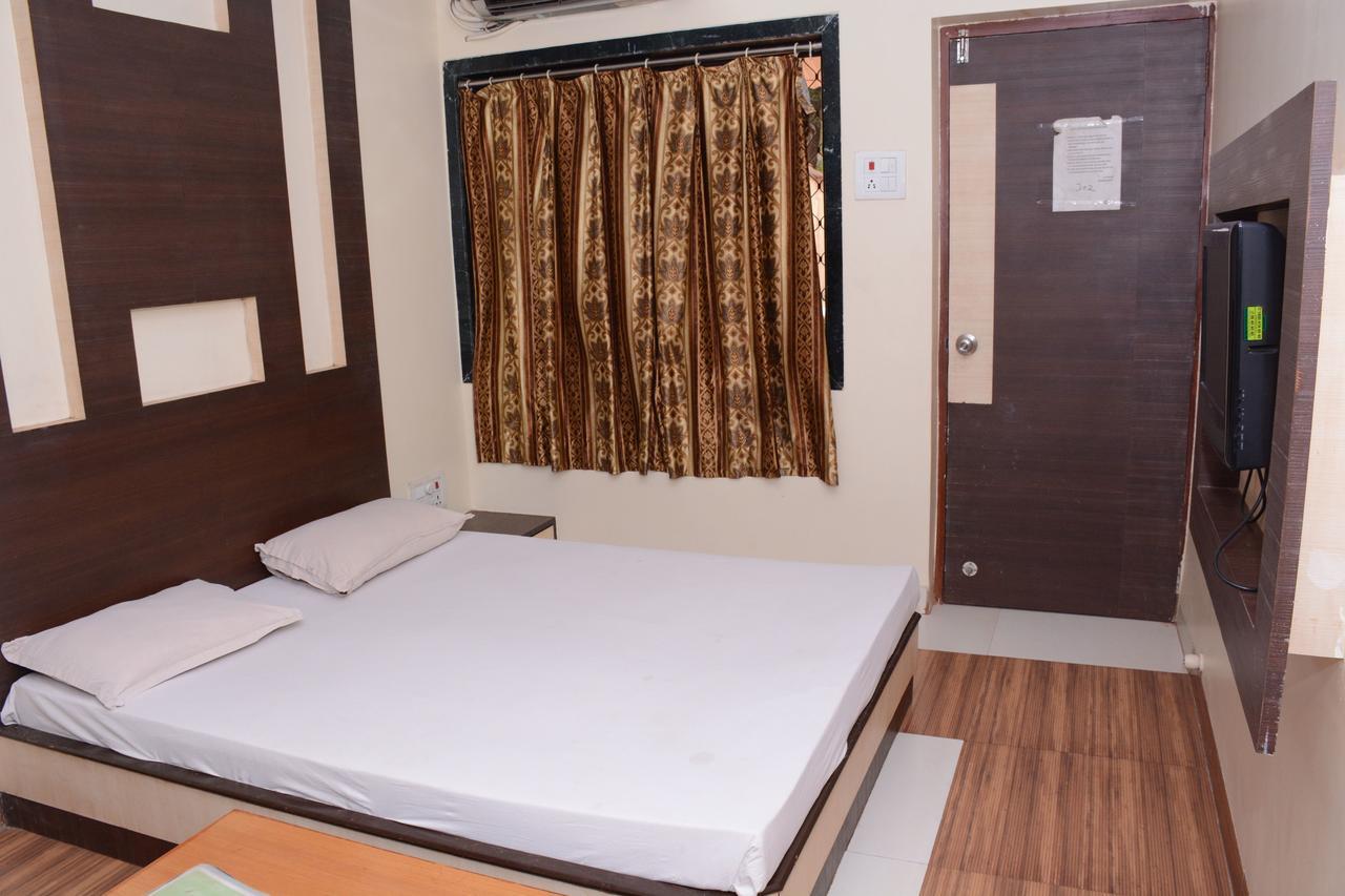Hotel Kumar Plaza Matheran Exterior foto