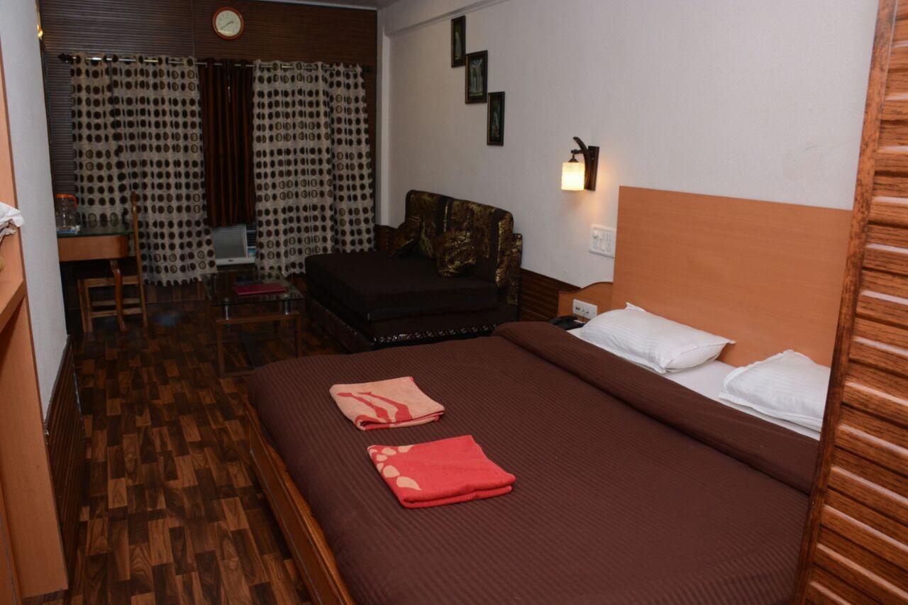 Hotel Kumar Plaza Matheran Exterior foto